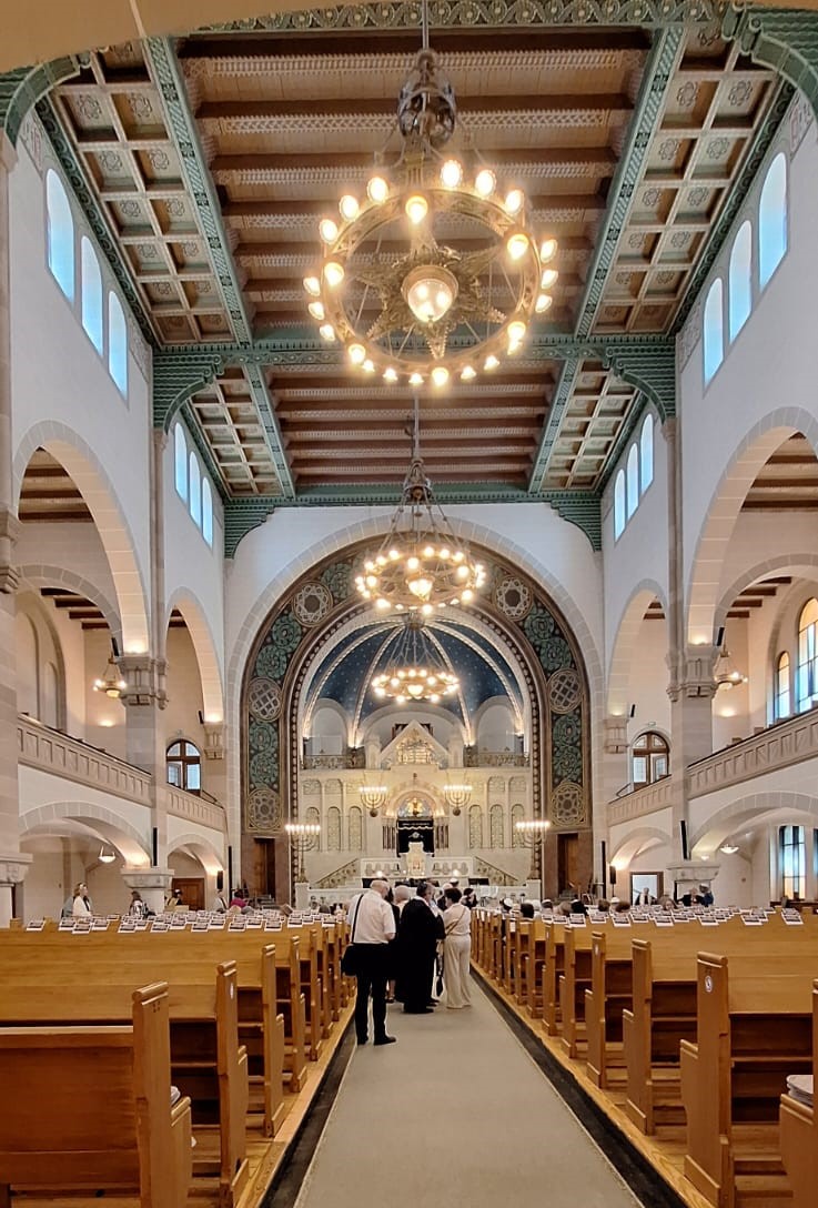 Innenraum der Synagoge in der Rikestraße, Berlin